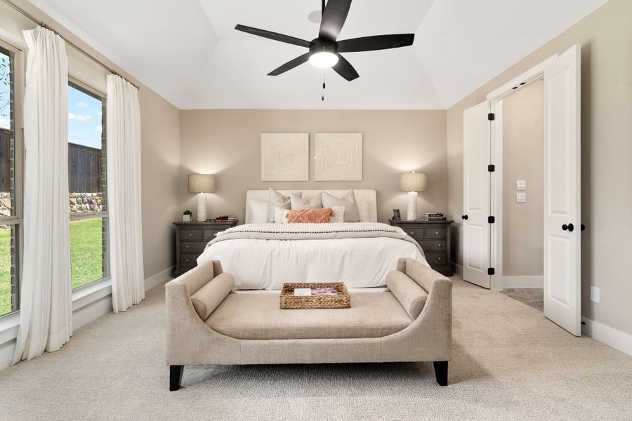 Plan 1685 Main Bedroom Representative Photo