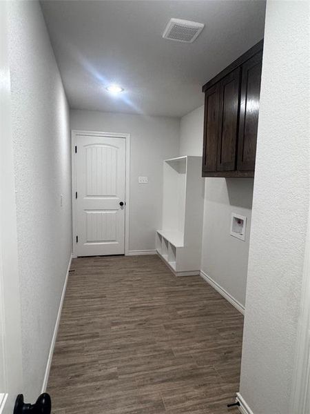 Spacious, unfurnished interior of a new home in , Springtown (Image 4).