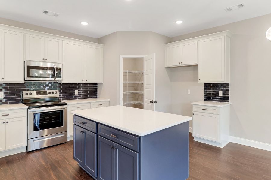 Edisto Kitchen Layout with Walk-In Pantry Access
