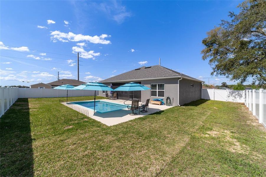 Exterior details and patio area of a home in , Ocala (Image 4). Exterior details and patio area of a home in , Ocala (Image 4).