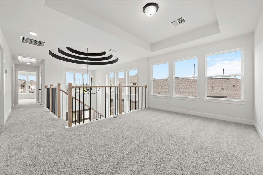 Spacious, unfurnished interior of a new home in Candela, Richmond (Image 10).