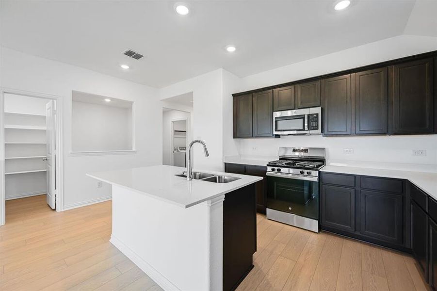 2144 Tule Way ~ Ready Now