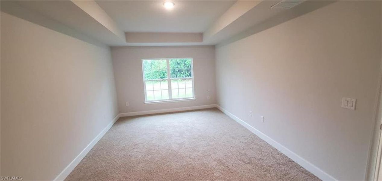 Spacious, unfurnished interior of a new home in Lehigh Acres, Lehigh Acres (Image 8).