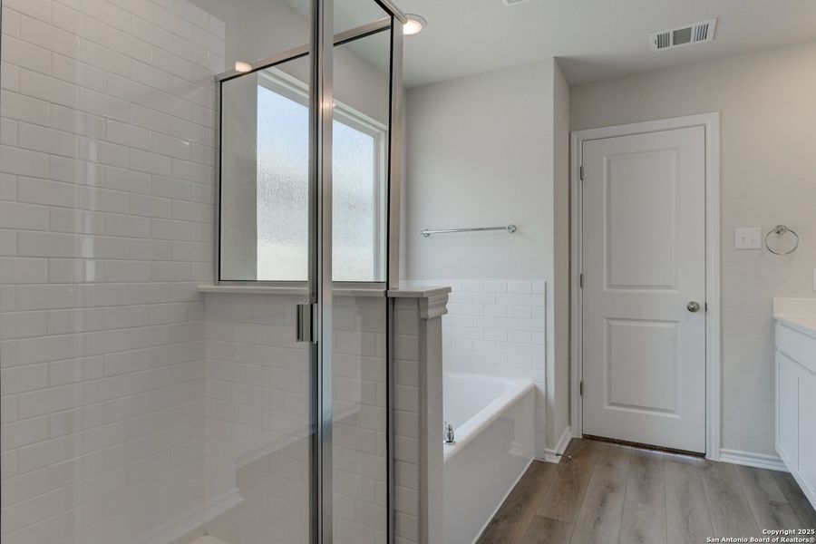 Image 37 of a home in Meadows at Hennersby Hollow 40's. Image 37 of a home in Meadows at Hennersby Hollow 40's.