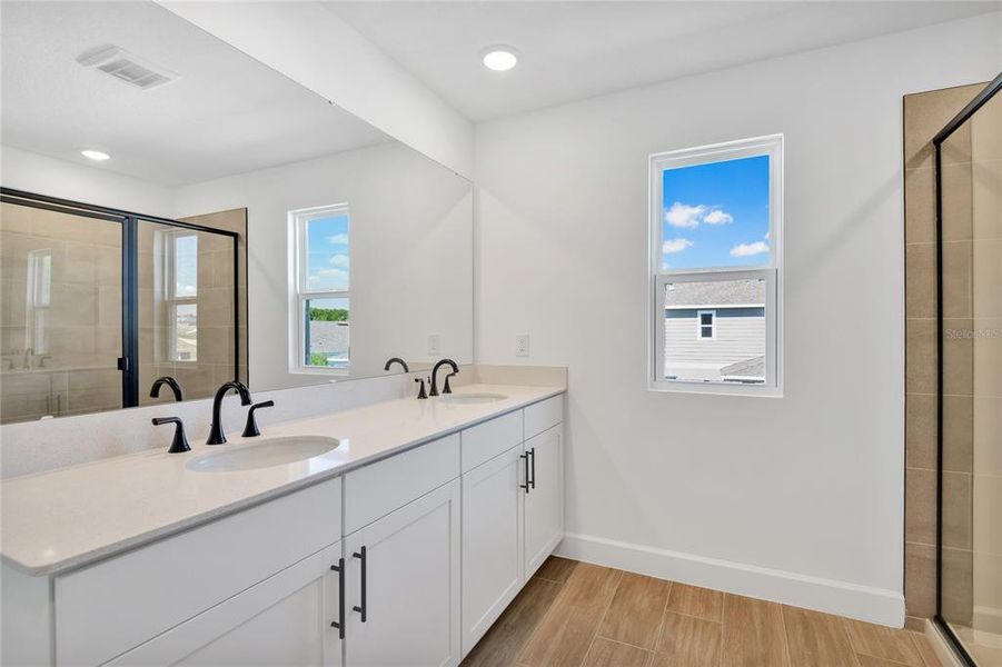 Furnished interior view inside a new home in , Tavares (Image 5).