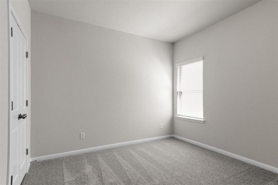 Spacious, unfurnished interior of a new home in Saddle Creek, Georgetown (Image 23).