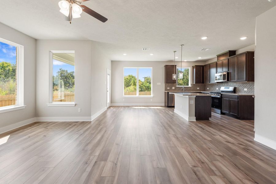 Spacious, unfurnished interior of a new home in , Brenham (Image 18).