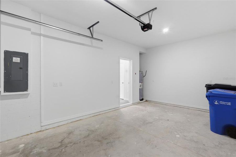Spacious, unfurnished interior of a new home in , Tampa (Image 22). Spacious, unfurnished interior of a new home in , Tampa (Image 22).