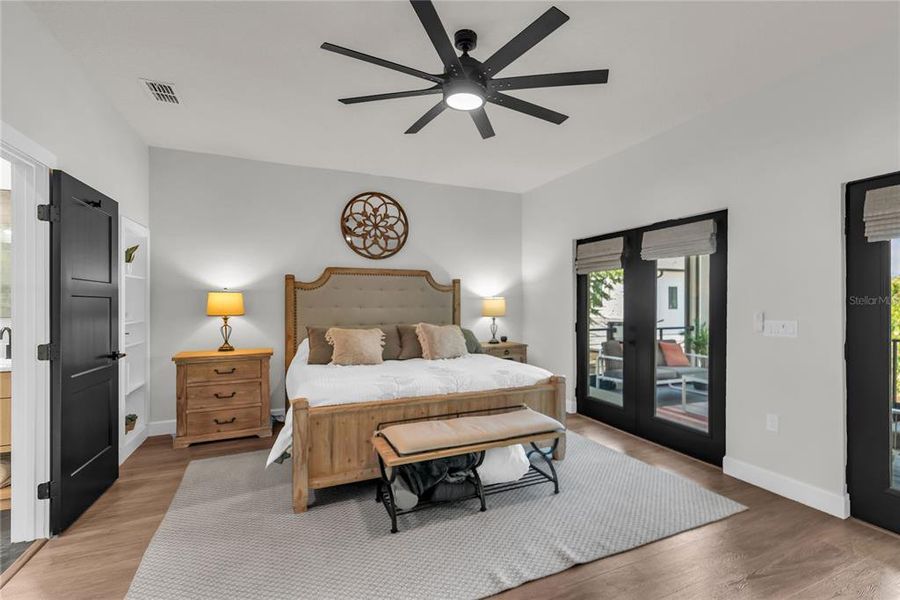 Furnished interior view inside a new home in , Orlando (Image 47). Furnished interior view inside a new home in , Orlando (Image 47).