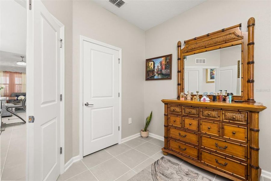 Furnished interior view inside a new home in Lennar at Esplanade, Kissimmee (Image 4). Furnished interior view inside a new home in Lennar at Esplanade, Kissimmee (Image 4).