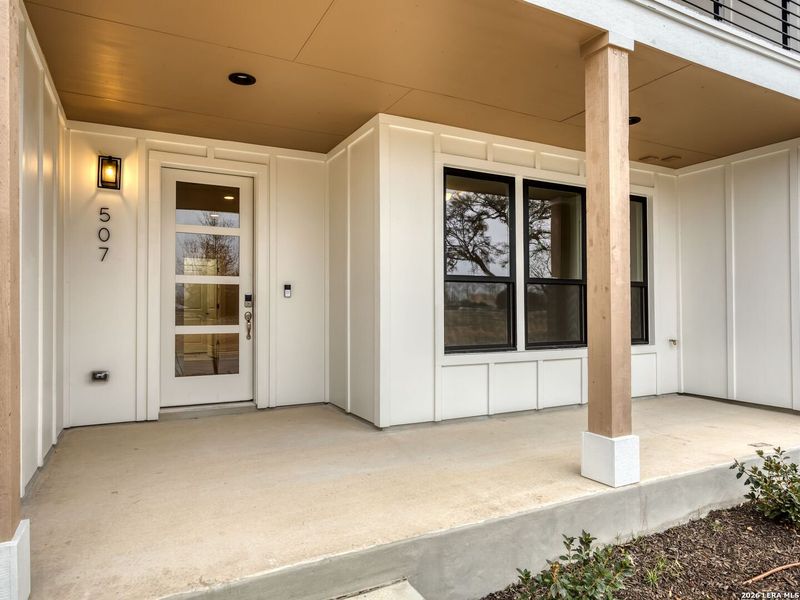 Exterior details and patio area of a home in , San Antonio (Image 4).