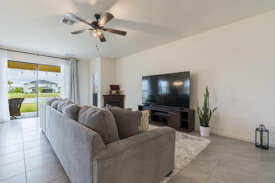 15-web-or-mls-iPixx_01_5