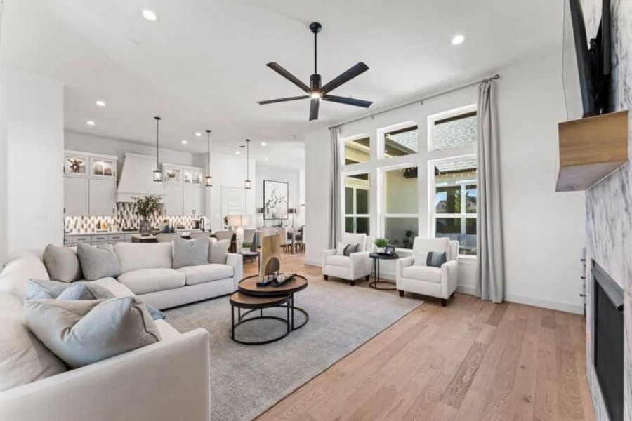 19-web-or-mls-DAN08646 19-web-or-mls-DAN08646