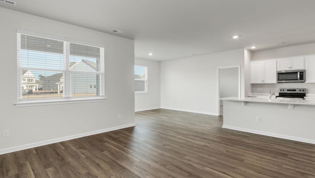 Representative unfurnished interior of a home built from the ARIA by D.R. Horton in Halls Landing, Bolivia (Image 20). Representative unfurnished interior of a home built from the ARIA by D.R. Horton in Halls Landing, Bolivia (Image 20).