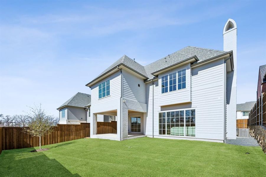 Exterior details and patio area of a home in , Dallas (Image 22).