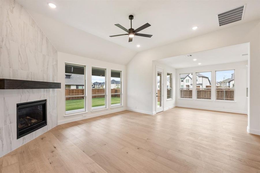 Spacious, unfurnished interior of a new home in Windsong Ranch Classic 61, Prosper (Image 16). Spacious, unfurnished interior of a new home in Windsong Ranch Classic 61, Prosper (Image 16).