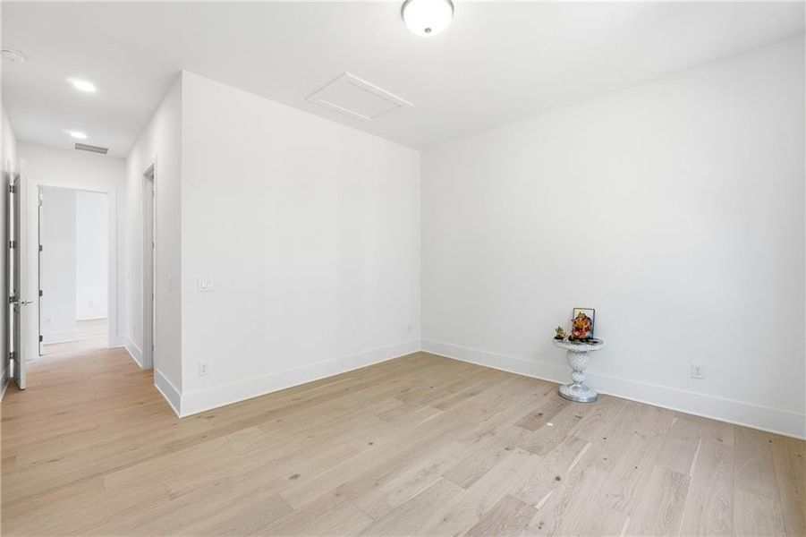 Spacious, unfurnished interior of a new home in , Cumming (Image 25).