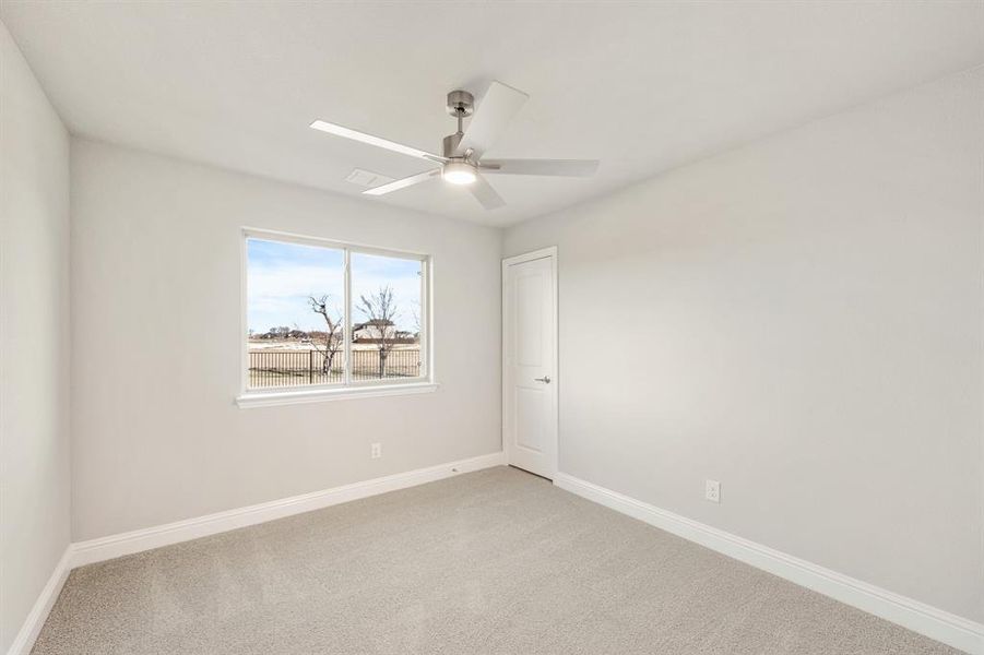 Spacious, unfurnished interior of a new home in Sunrise at Garden Valley, Waxahachie (Image 29).