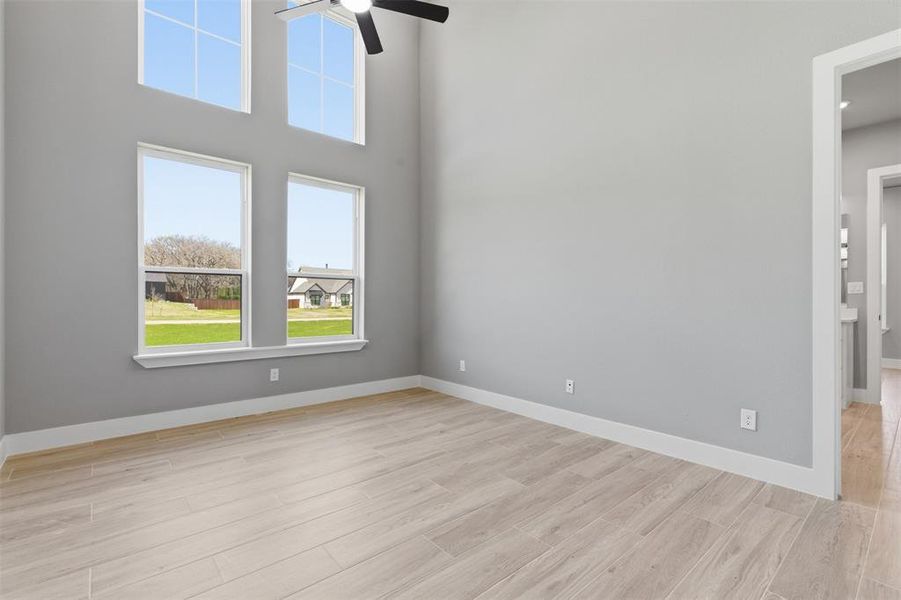 Spacious, unfurnished interior of a new home in , Fort Worth (Image 24).