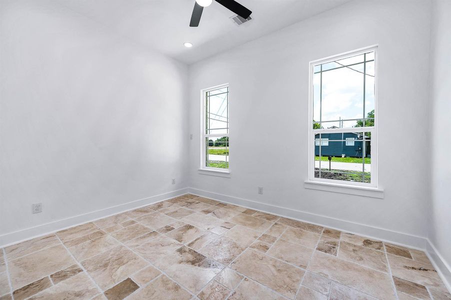 Spacious, unfurnished interior of a new home in , Needville (Image 19).