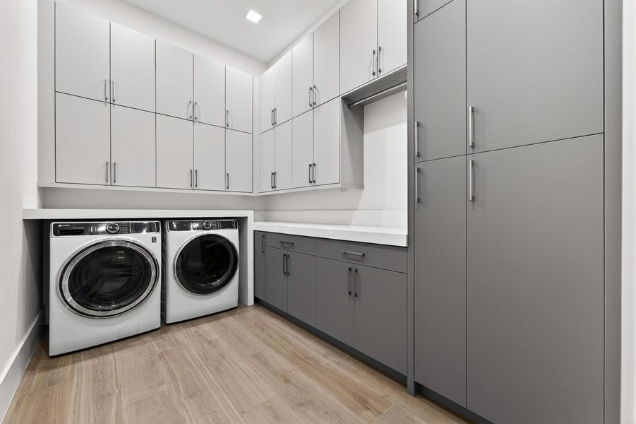 LAUNDRY LAUNDRY