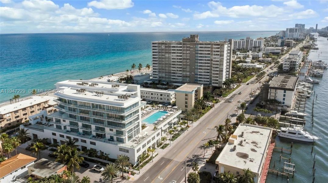 Condo located in Hollywood, FL showcasing its design and architecture (Image 10). Condo located in Hollywood, FL showcasing its design and architecture (Image 10).