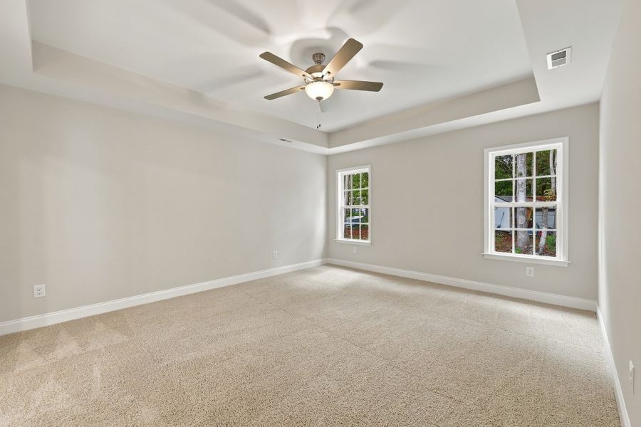 Spacious, unfurnished interior of a new home in Davenport Farms, Winterville (Image 41).