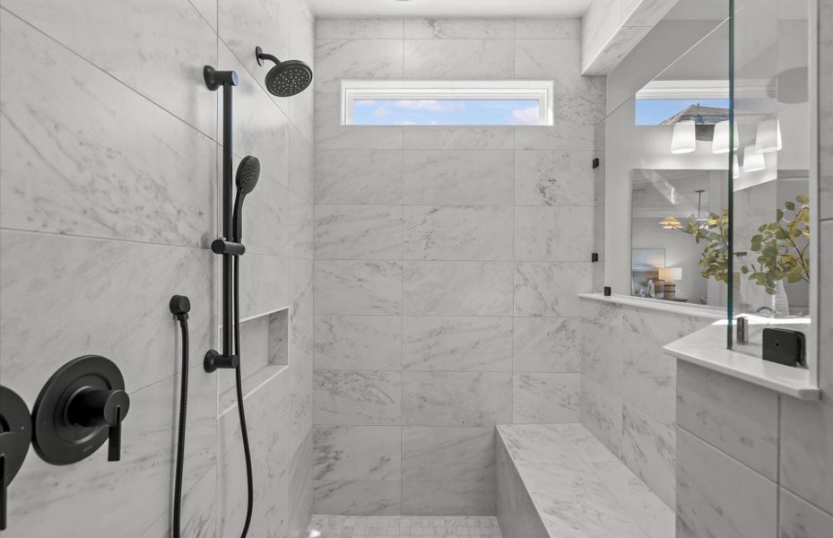 Representative interior finishes for a home built from the Mainstay by Del Webb in Del Webb Greenville, Greenville (Image 17).