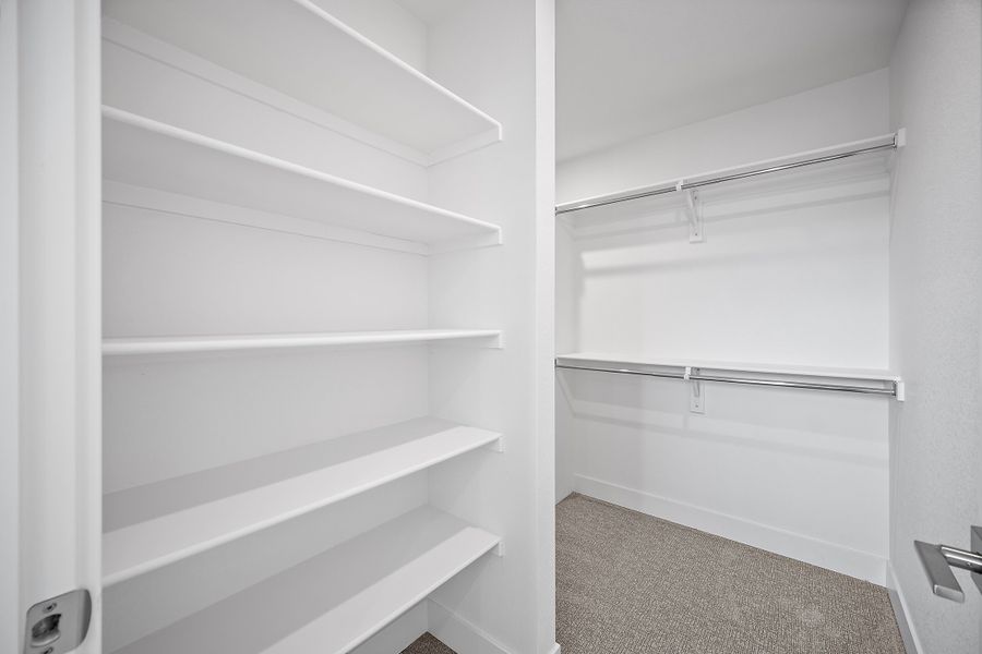 Spacious, unfurnished interior of a new home in Jackson Creek, Monument (Image 25).