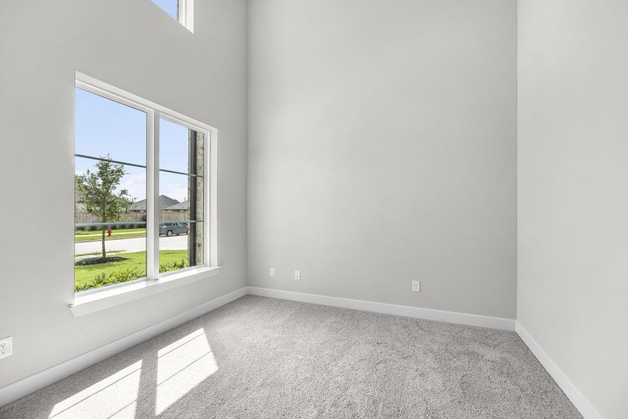 Spacious, unfurnished interior of a new home in Jordan Ranch, Katy (Image 19).