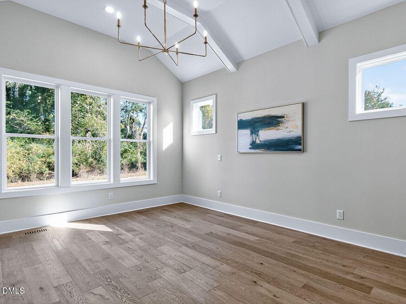 016-1280x960-primary-br