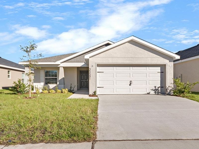 Welcome home to 35591 Bellington Blvd in Zephyrhills!