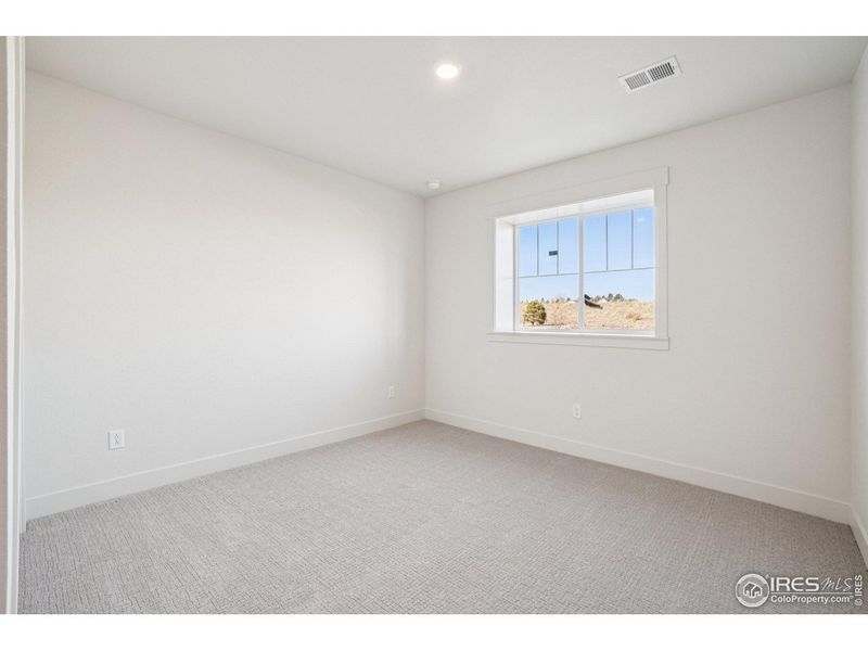 Spacious, unfurnished interior of a new home in Villa Collection, Fort Collins (Image 24).