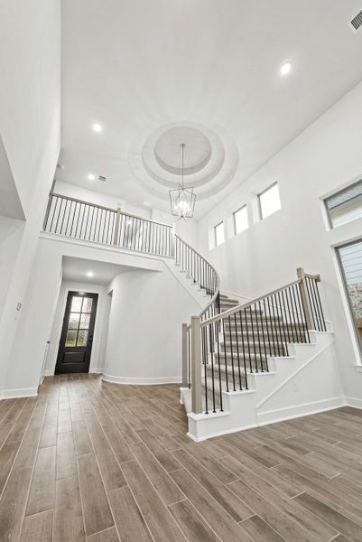 Representative image. Features, specifications, selections and colors may vary. Representative image. Features, specifications, selections and colors may vary.