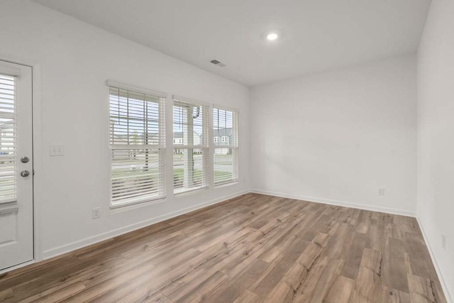 Representative unfurnished interior of a home built from the Baker by Ashton Woods in Langston Reserve, Cartersville (Image 17).