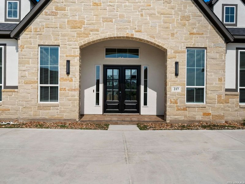 Exterior details and patio area of a home in Potranco Oaks 100's, Castroville (Image 30). Exterior details and patio area of a home in Potranco Oaks 100's, Castroville (Image 30).