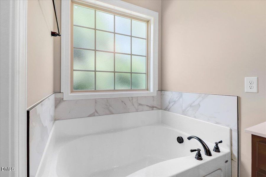 29-27 Wisteria Dr-29 29-27 Wisteria Dr-29