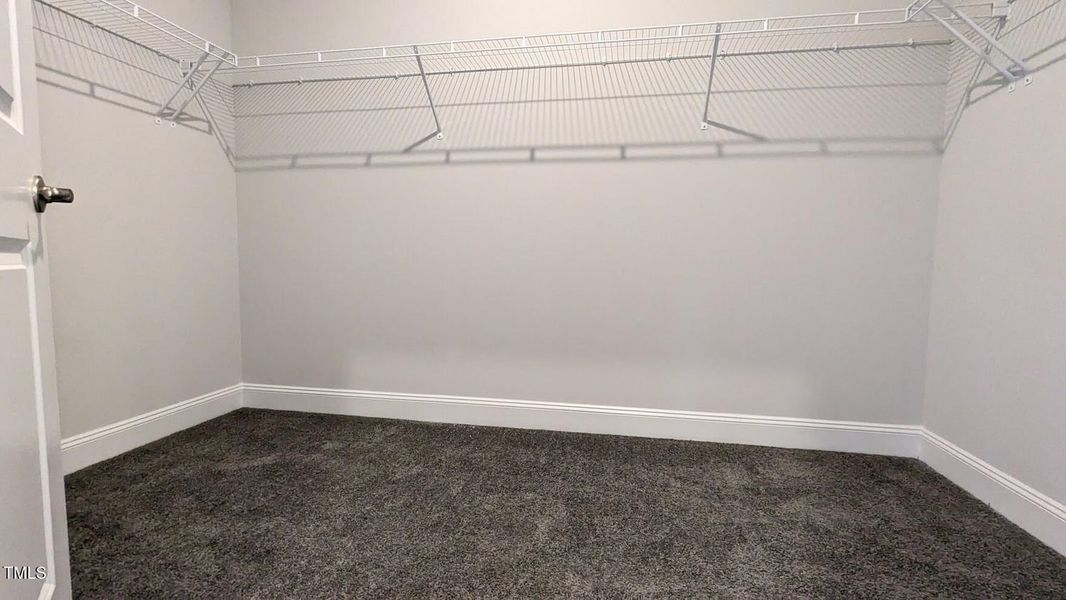 Spacious, unfurnished interior of a new home in Harvest Creek, Nashville (Image 21).