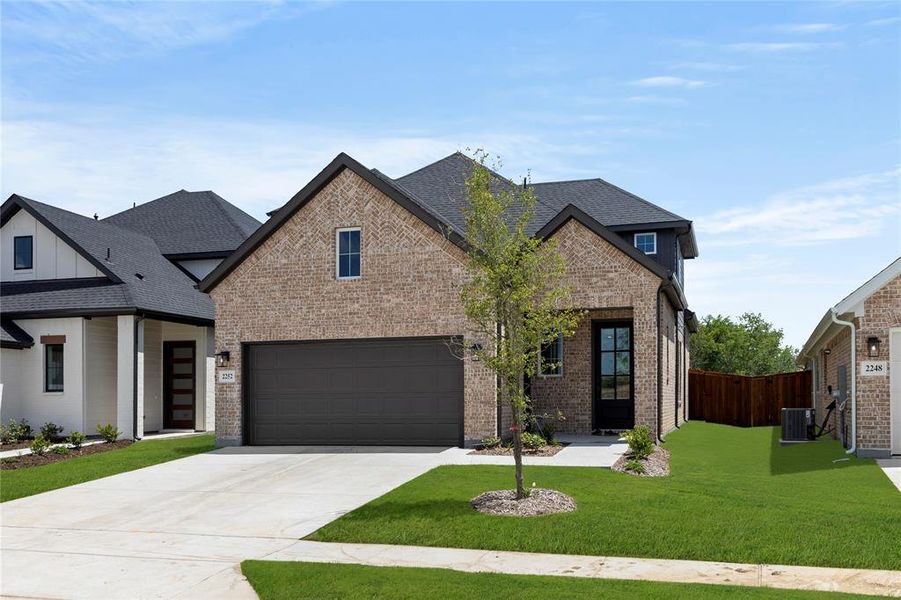 02. 2252 Aspen Chase - Front (2) 02. 2252 Aspen Chase - Front (2)