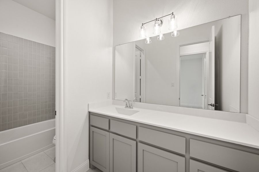 Furnished interior view inside a new home in Sheppard's Place, Waxahachie (Image 16). Furnished interior view inside a new home in Sheppard's Place, Waxahachie (Image 16).