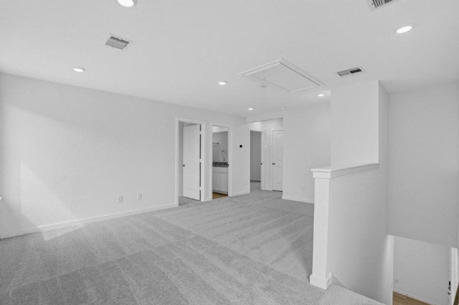 Spacious, unfurnished interior of a new home in Hockley Meadows, Hockley (Image 10).