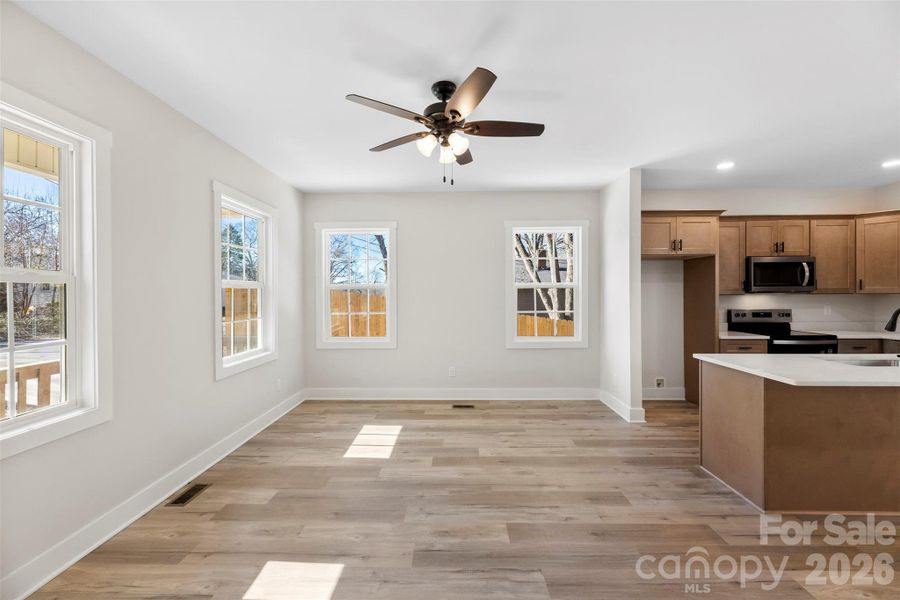 Spacious, unfurnished interior of a new home in , Shelby (Image 16).