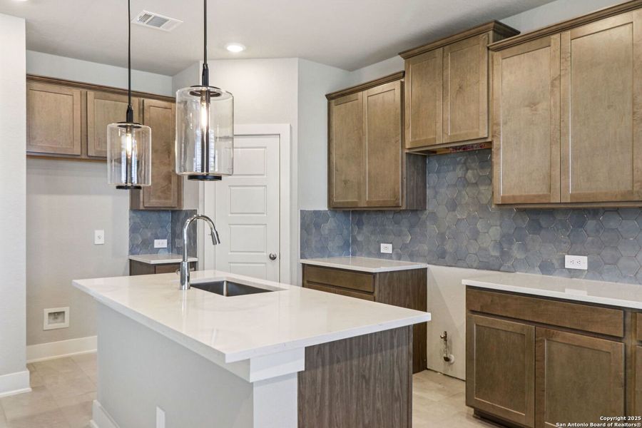 Furnished interior view inside a new home in Thomas Pond, San Antonio (Image 7). Furnished interior view inside a new home in Thomas Pond, San Antonio (Image 7).