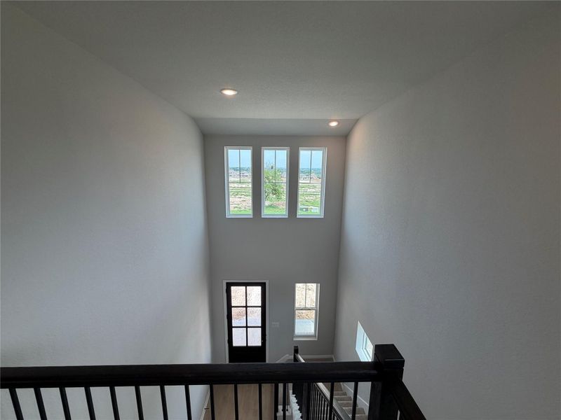Spacious, unfurnished interior of a new home in Lariat, Liberty Hill (Image 21).