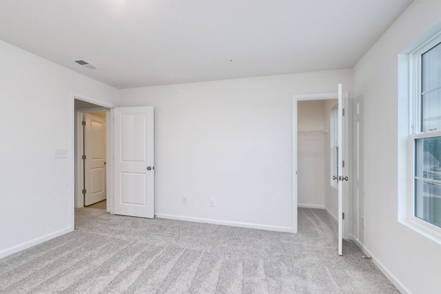 Spacious, unfurnished interior of a new home in Jordan Grove, Conway (Image 39).
