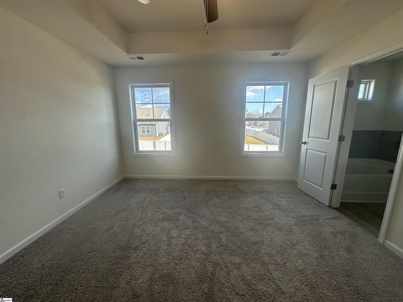 Spacious, unfurnished interior of a new home in Shiloh Trail, Wellford (Image 33).