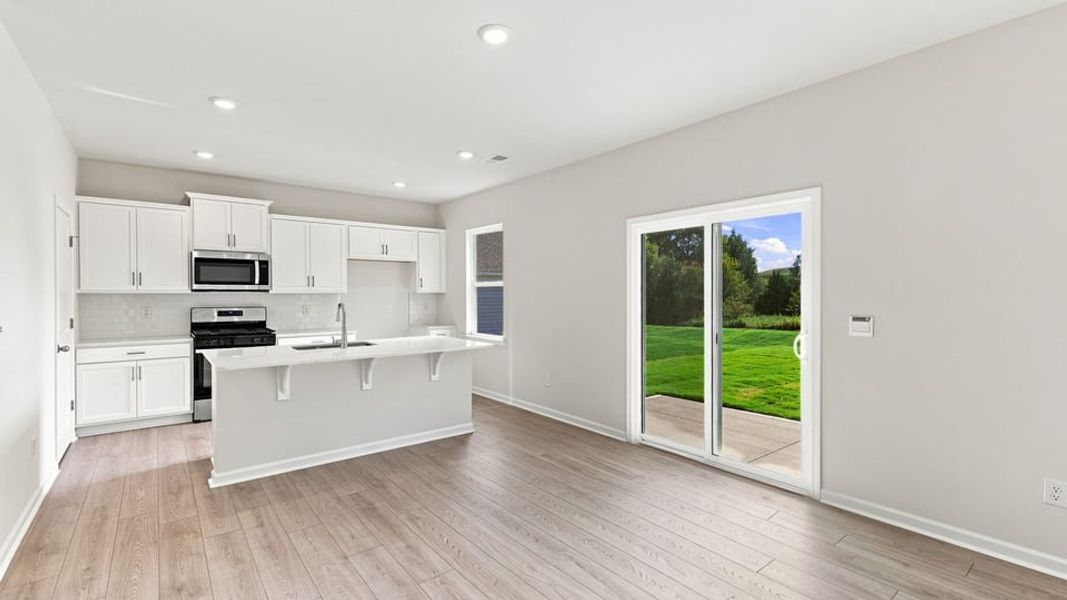 Furnished interior view inside a new home in Woodglen, Piedmont (Image 9).