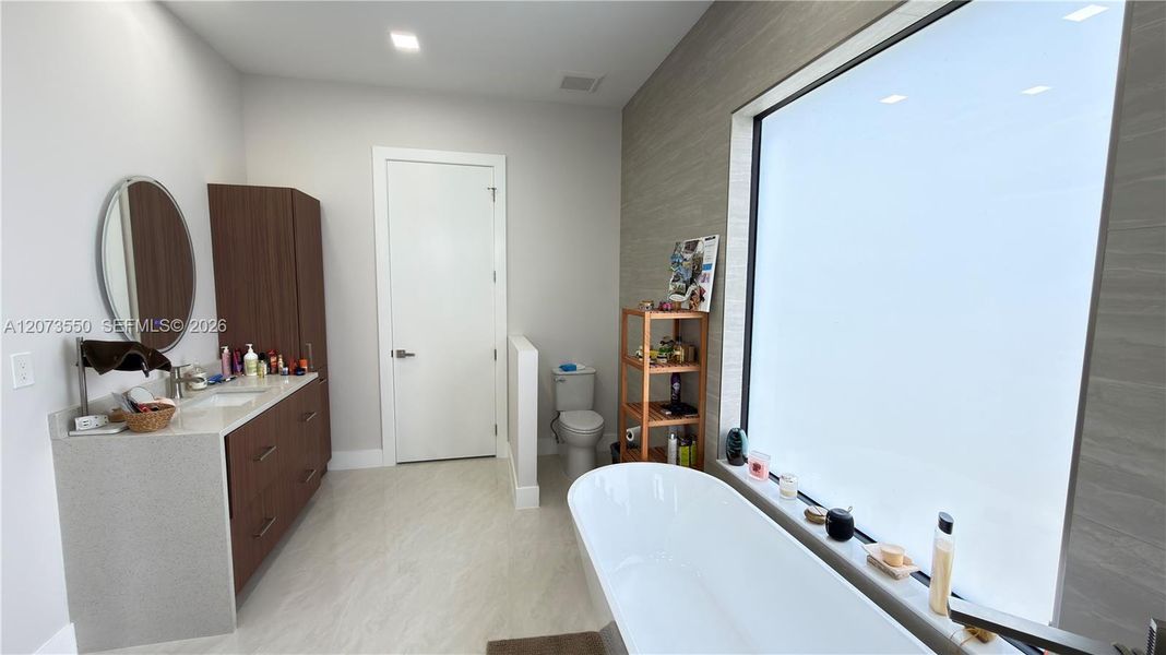 Furnished interior view inside a new home in , Loxahatchee (Image 82).