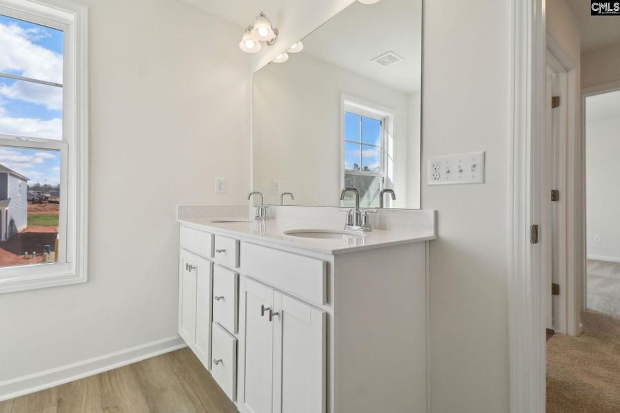 Image 38 of a home in Rolling Hills.