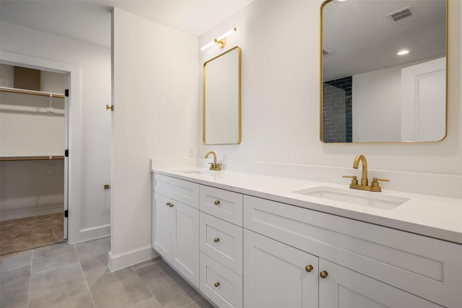 Furnished interior view inside a new home in , Houston (Image 10).